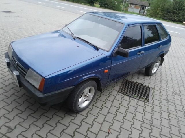 Синий ВАЗ 2109, объемом двигателя 1.5 л и пробегом 180 тыс. км за 1600 $, фото 4 на Automoto.ua