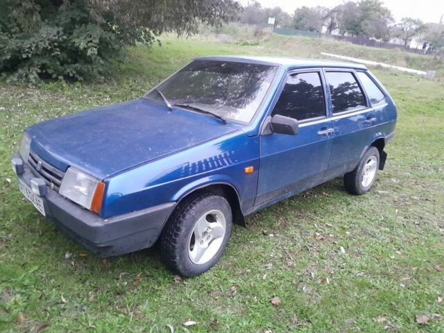 Синий ВАЗ 2109, объемом двигателя 1.5 л и пробегом 180 тыс. км за 1600 $, фото 1 на Automoto.ua