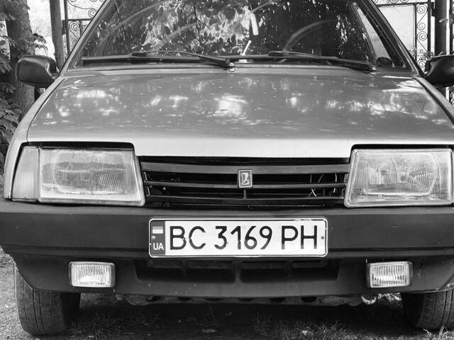 Синий ВАЗ 2109, объемом двигателя 1.3 л и пробегом 300 тыс. км за 20000 $, фото 2 на Automoto.ua