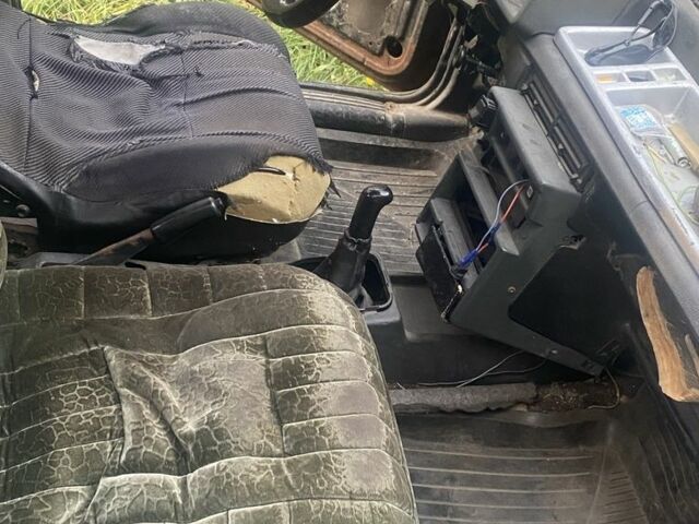 Зеленый ВАЗ 2109, объемом двигателя 1.1 л и пробегом 100 тыс. км за 500 $, фото 2 на Automoto.ua