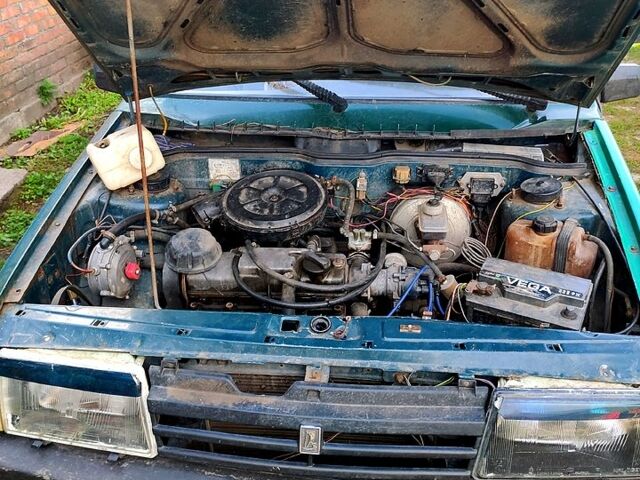 Зелений ВАЗ 2109, об'ємом двигуна 1.5 л та пробігом 0 тис. км за 1000 $, фото 3 на Automoto.ua