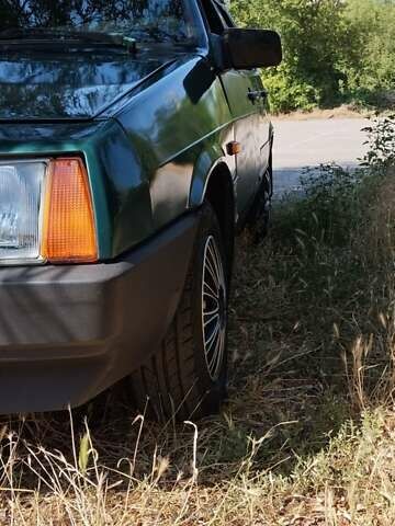 Зеленый ВАЗ 2109, объемом двигателя 1.5 л и пробегом 200 тыс. км за 1200 $, фото 6 на Automoto.ua