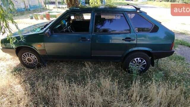 Зеленый ВАЗ 2109, объемом двигателя 1.5 л и пробегом 200 тыс. км за 1200 $, фото 2 на Automoto.ua