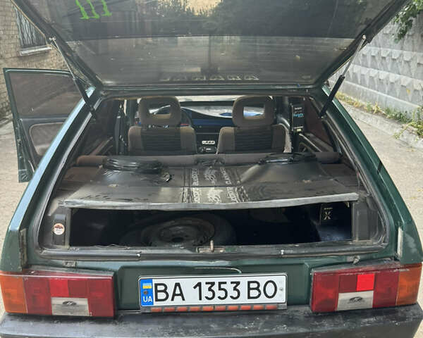 Зеленый ВАЗ 2109, объемом двигателя 1.5 л и пробегом 100 тыс. км за 1097 $, фото 9 на Automoto.ua