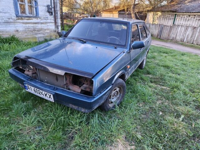 Зеленый ВАЗ 2109, объемом двигателя 1.5 л и пробегом 120 тыс. км за 300 $, фото 1 на Automoto.ua
