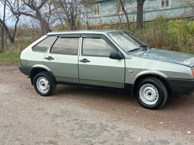 Зеленый ВАЗ 2109, объемом двигателя 1.3 л и пробегом 330 тыс. км за 566 $, фото 8 на Automoto.ua