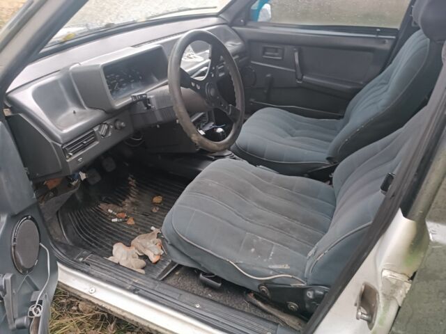 Зеленый ВАЗ 2109, объемом двигателя 1.5 л и пробегом 190 тыс. км за 350 $, фото 5 на Automoto.ua