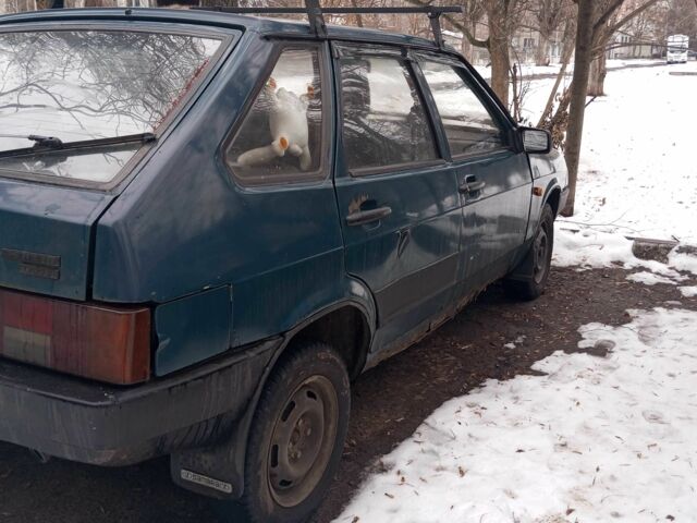 Зеленый ВАЗ 2109, объемом двигателя 1.3 л и пробегом 250 тыс. км за 355 $, фото 4 на Automoto.ua