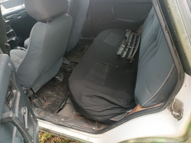 Зеленый ВАЗ 2109, объемом двигателя 1.5 л и пробегом 190 тыс. км за 350 $, фото 6 на Automoto.ua