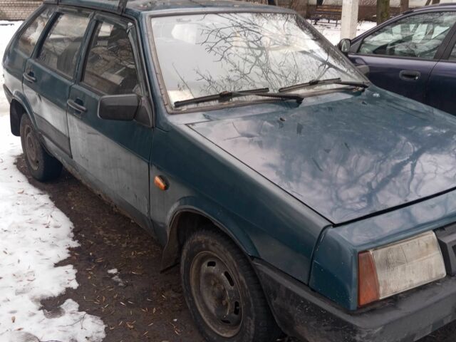 Зеленый ВАЗ 2109, объемом двигателя 1.3 л и пробегом 250 тыс. км за 355 $, фото 2 на Automoto.ua