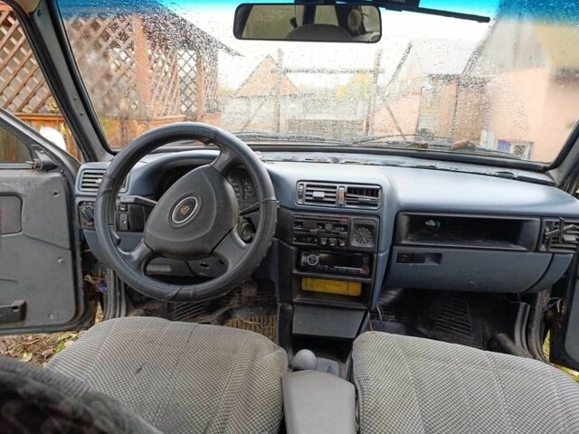 Зеленый ВАЗ 2109, объемом двигателя 1.3 л и пробегом 500 тыс. км за 1000 $, фото 4 на Automoto.ua