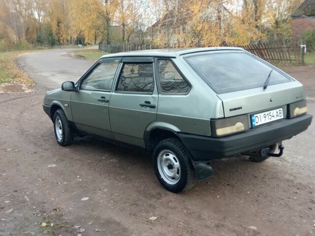 Зеленый ВАЗ 2109, объемом двигателя 1.3 л и пробегом 330 тыс. км за 566 $, фото 6 на Automoto.ua