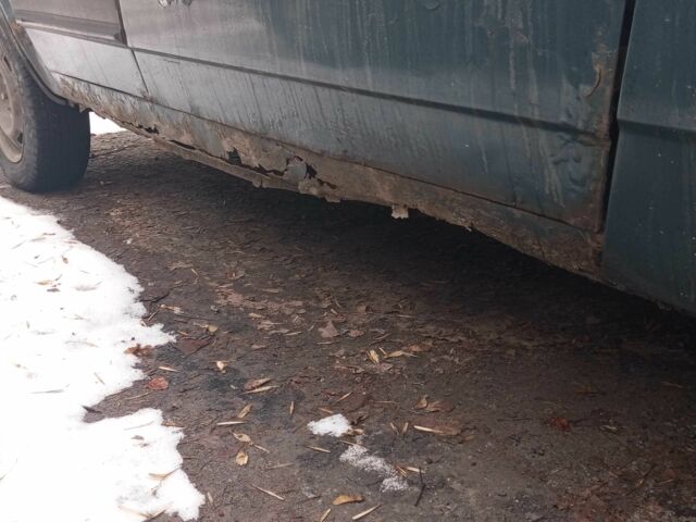 Зеленый ВАЗ 2109, объемом двигателя 1.3 л и пробегом 250 тыс. км за 355 $, фото 3 на Automoto.ua