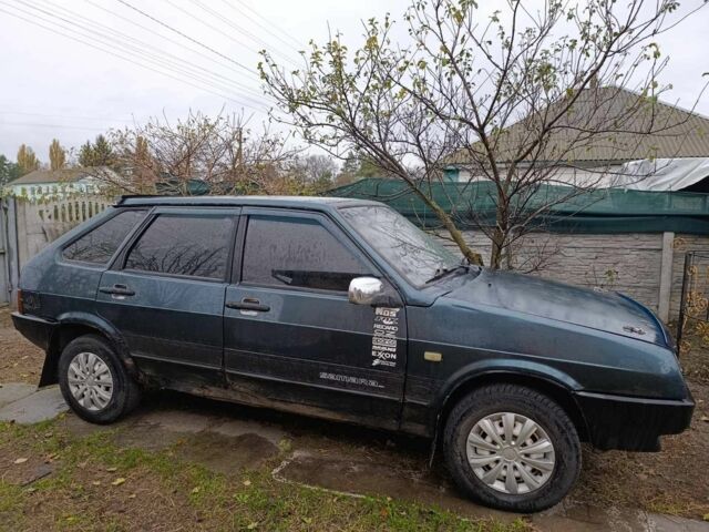 Зеленый ВАЗ 2109, объемом двигателя 1.3 л и пробегом 500 тыс. км за 1000 $, фото 1 на Automoto.ua