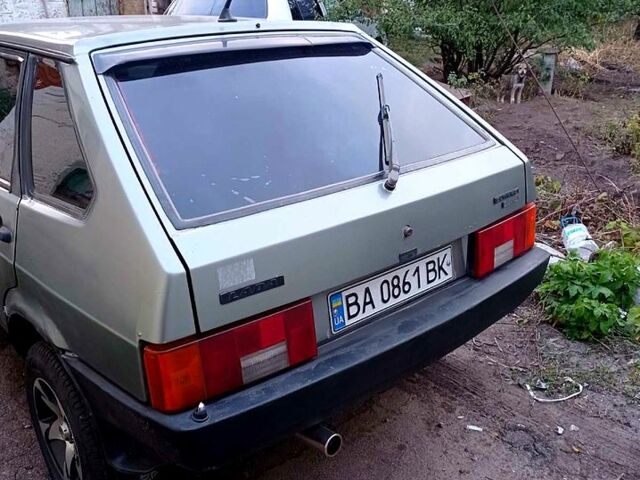 ВАЗ 2109 1995 в Кропивницком (Кировограде) на Automoto.ua Зеленый ВАЗ 2109, объемом двигателя 1.5 л и пробегом 150 тыс. км за 700 $, фото 5 на Automoto.ua