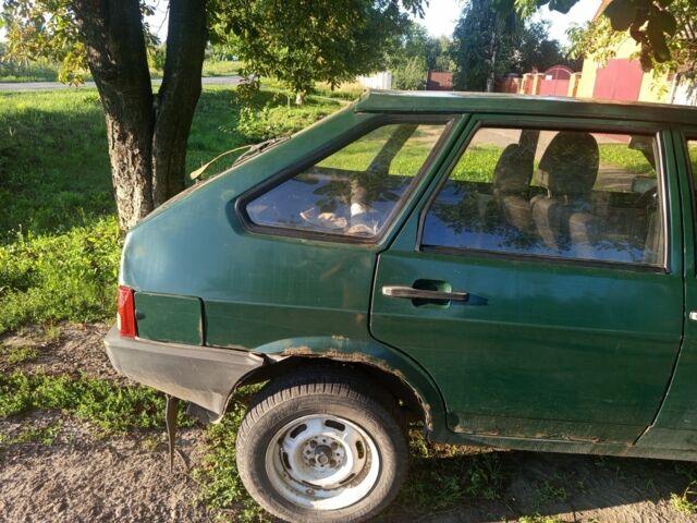 Зелений ВАЗ 2109, об'ємом двигуна 1.5 л та пробігом 250 тис. км за 800 $, фото 3 на Automoto.ua