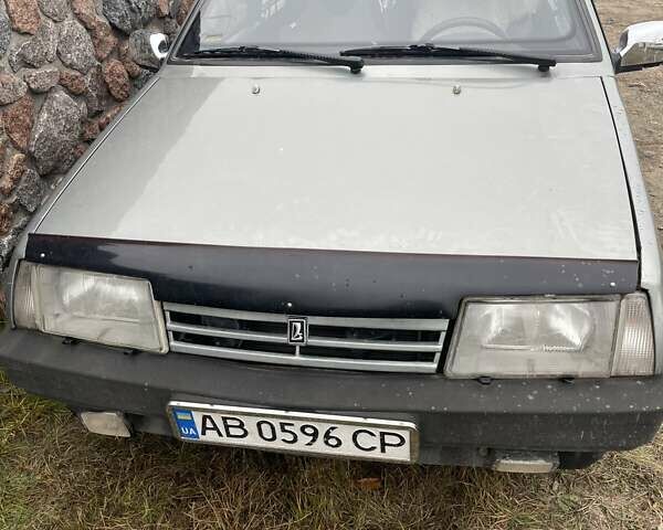 Зеленый ВАЗ 2109, объемом двигателя 1.5 л и пробегом 230 тыс. км за 1400 $, фото 2 на Automoto.ua