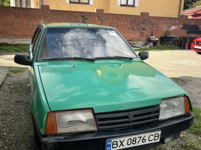 Зеленый ВАЗ 2109, объемом двигателя 1.3 л и пробегом 200 тыс. км за 1000 $, фото 1 на Automoto.ua