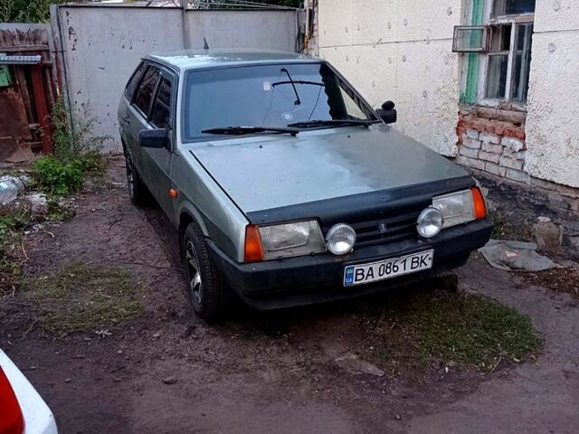 ВАЗ 2109 1995 в Кропивницком (Кировограде) на Automoto.ua Зеленый ВАЗ 2109, объемом двигателя 1.5 л и пробегом 150 тыс. км за 700 $, фото 2 на Automoto.ua