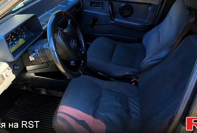 Зеленый ВАЗ 2109, объемом двигателя 1.5 л и пробегом 350 тыс. км за 800 $, фото 4 на Automoto.ua