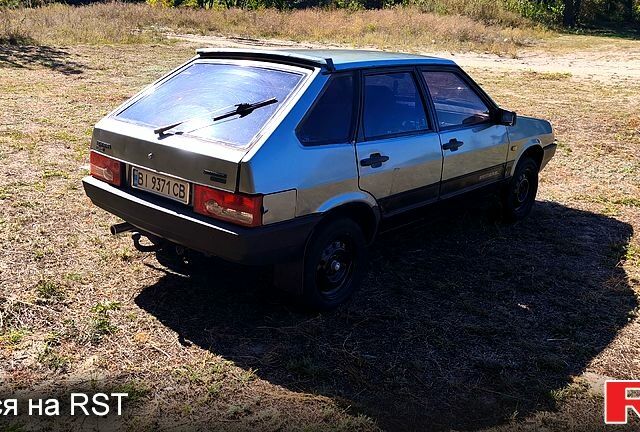 Зеленый ВАЗ 2109, объемом двигателя 1.5 л и пробегом 350 тыс. км за 800 $, фото 2 на Automoto.ua