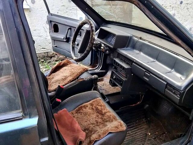 Зеленый ВАЗ 2109, объемом двигателя 1.5 л и пробегом 200 тыс. км за 500 $, фото 7 на Automoto.ua