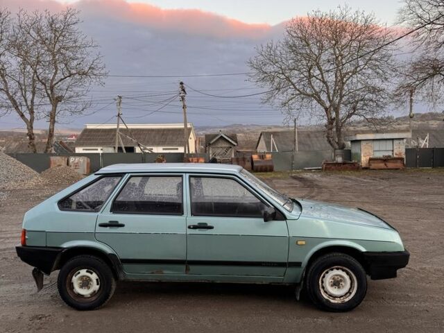 Зелений ВАЗ 2109, об'ємом двигуна 1.5 л та пробігом 200 тис. км за 1000 $, фото 2 на Automoto.ua