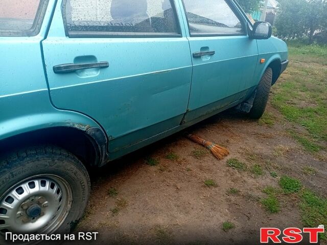 Зеленый ВАЗ 2109, объемом двигателя 1.5 л и пробегом 90 тыс. км за 1100 $, фото 6 на Automoto.ua