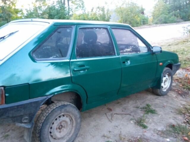 Зеленый ВАЗ 2109, объемом двигателя 1.5 л и пробегом 120 тыс. км за 242 $, фото 3 на Automoto.ua