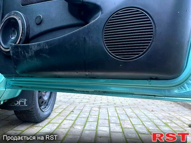 Зелений ВАЗ 2109, об'ємом двигуна 1.5 л та пробігом 300 тис. км за 3000 $, фото 4 на Automoto.ua