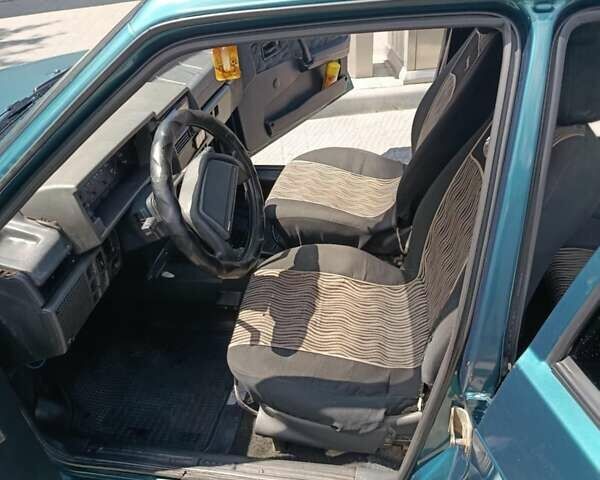 Зеленый ВАЗ 2109, объемом двигателя 1.5 л и пробегом 100 тыс. км за 1000 $, фото 5 на Automoto.ua