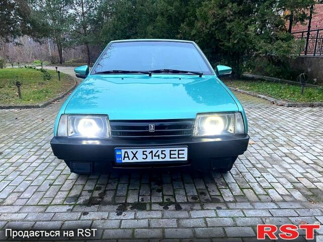 Зелений ВАЗ 2109, об'ємом двигуна 1.5 л та пробігом 300 тис. км за 3000 $, фото 1 на Automoto.ua
