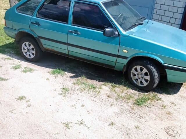 Зелений ВАЗ 2109, об'ємом двигуна 1.5 л та пробігом 230 тис. км за 700 $, фото 5 на Automoto.ua
