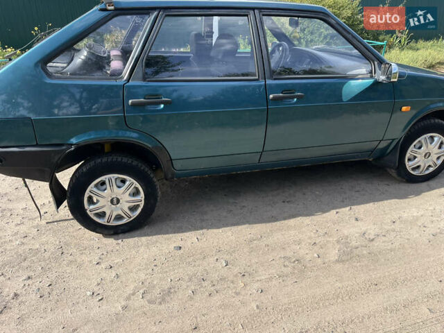 Зеленый ВАЗ 2109, объемом двигателя 1.5 л и пробегом 100 тыс. км за 1500 $, фото 5 на Automoto.ua