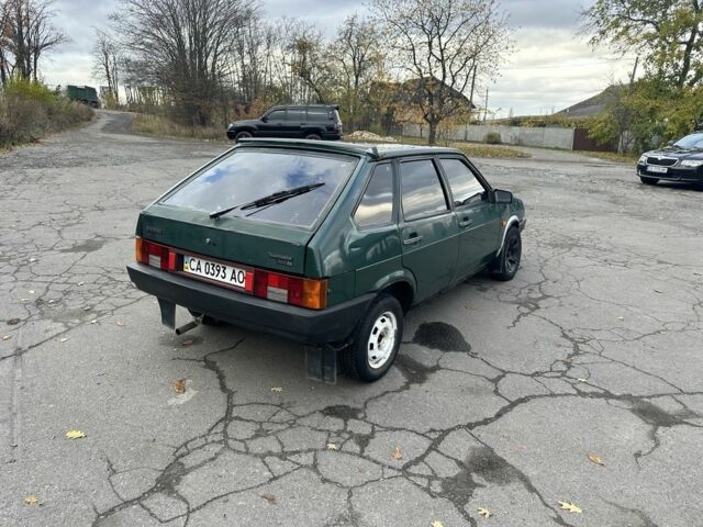 Зеленый ВАЗ 2109, объемом двигателя 1.5 л и пробегом 180 тыс. км за 950 $, фото 2 на Automoto.ua