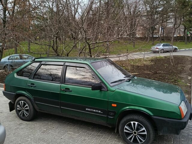 Зеленый ВАЗ 2109, объемом двигателя 1.5 л и пробегом 185 тыс. км за 1700 $, фото 3 на Automoto.ua