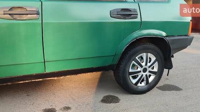 Зеленый ВАЗ 2109, объемом двигателя 1.5 л и пробегом 310 тыс. км за 1600 $, фото 3 на Automoto.ua