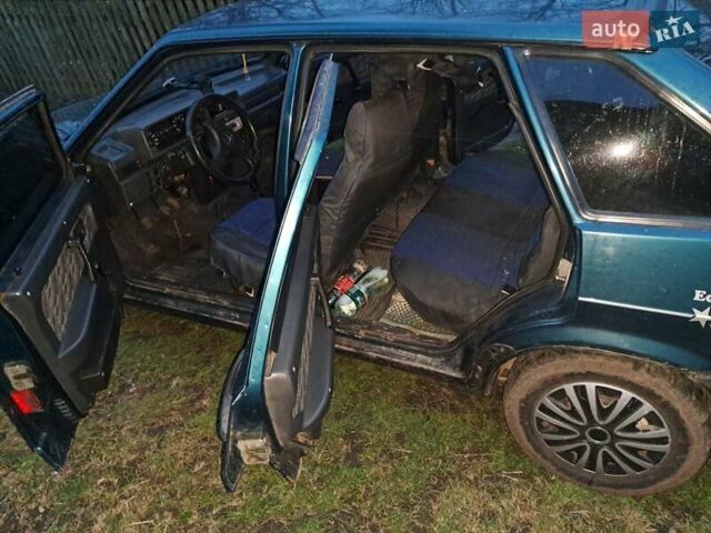 Зелений ВАЗ 2109, об'ємом двигуна 1.5 л та пробігом 185 тис. км за 1065 $, фото 5 на Automoto.ua