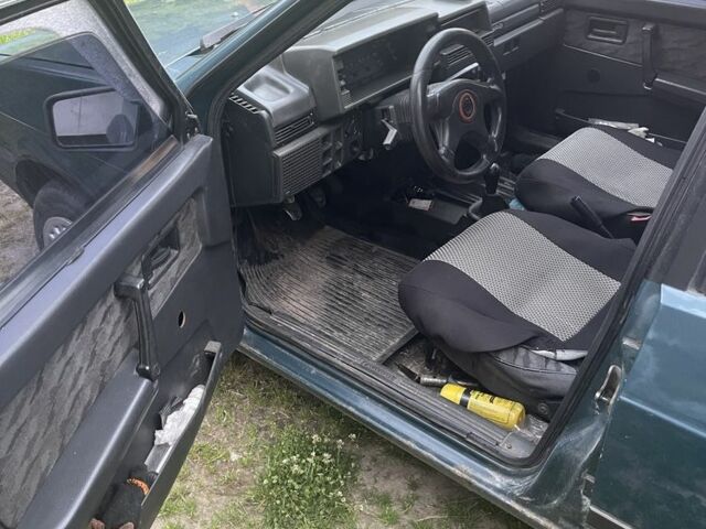 Зеленый ВАЗ 2109, объемом двигателя 1.5 л и пробегом 228 тыс. км за 1250 $, фото 7 на Automoto.ua