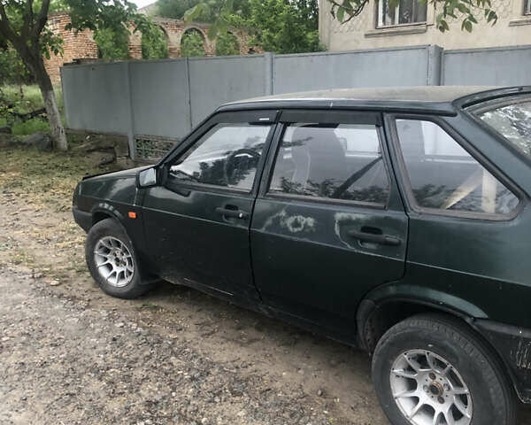 Зеленый ВАЗ 2109, объемом двигателя 1.5 л и пробегом 161 тыс. км за 1700 $, фото 3 на Automoto.ua