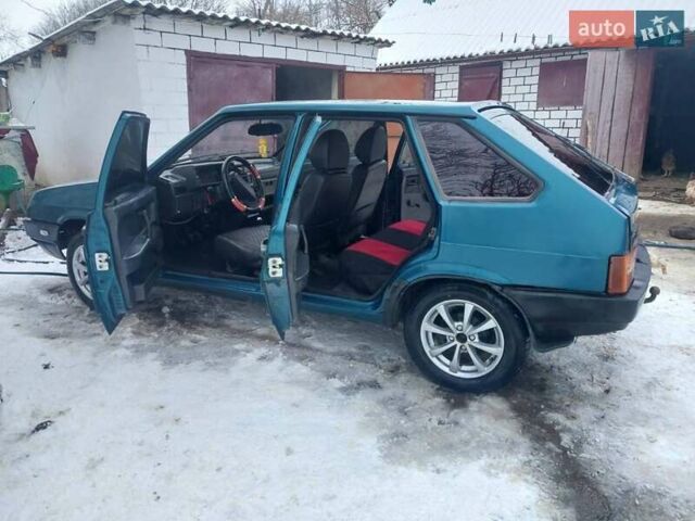 Зеленый ВАЗ 2109, объемом двигателя 1.6 л и пробегом 373 тыс. км за 1700 $, фото 3 на Automoto.ua
