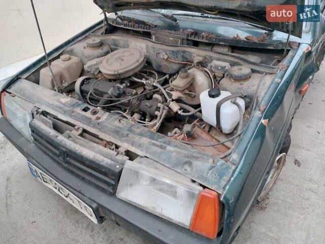 Зеленый ВАЗ 2109, объемом двигателя 1.5 л и пробегом 372 тыс. км за 300 $, фото 1 на Automoto.ua