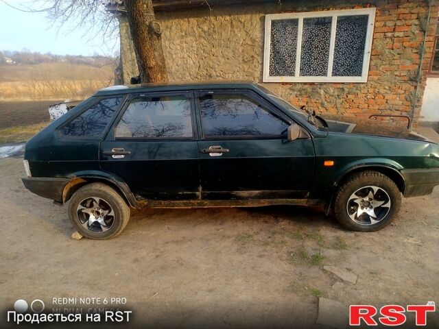 Зеленый ВАЗ 2109, объемом двигателя 1.5 л и пробегом 200 тыс. км за 880 $, фото 1 на Automoto.ua