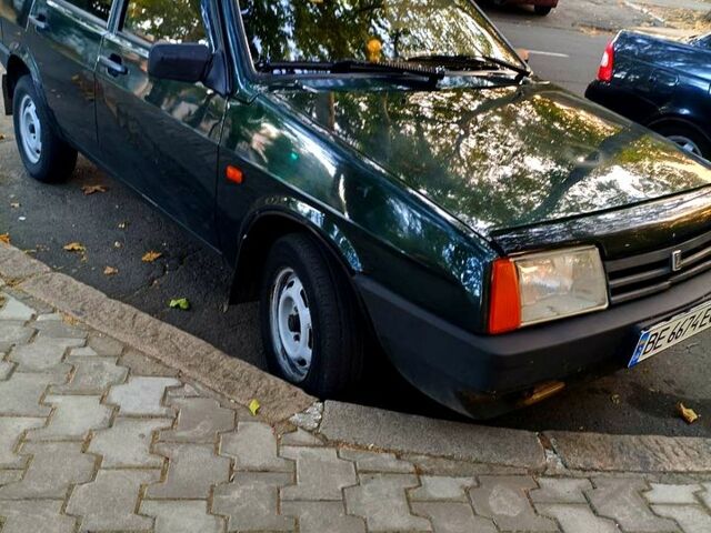 Зеленый ВАЗ 2109, объемом двигателя 1.5 л и пробегом 323 тыс. км за 1750 $, фото 5 на Automoto.ua