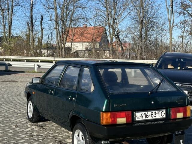 Зеленый ВАЗ 2109, объемом двигателя 1.5 л и пробегом 374 тыс. км за 800 $, фото 2 на Automoto.ua