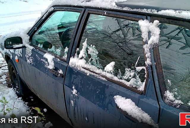 Зелений ВАЗ 2109, об'ємом двигуна 1.5 л та пробігом 0 тис. км за 800 $, фото 3 на Automoto.ua