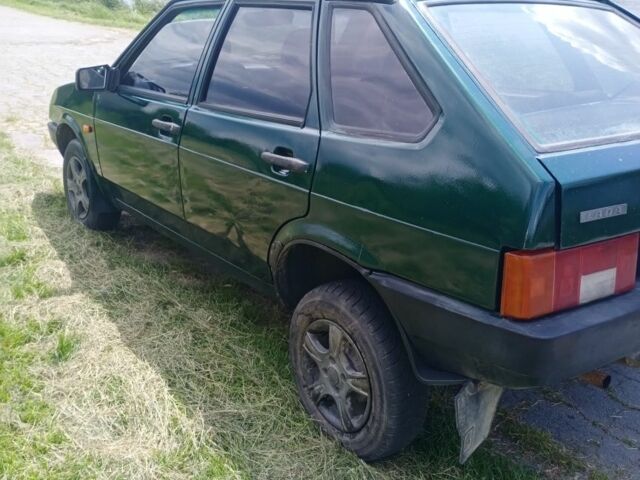 Зеленый ВАЗ 2109, объемом двигателя 1.4 л и пробегом 250 тыс. км за 1200 $, фото 3 на Automoto.ua