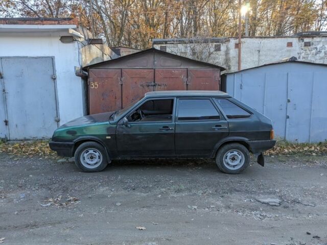 Зелений ВАЗ 2109, об'ємом двигуна 1.5 л та пробігом 150 тис. км за 716 $, фото 2 на Automoto.ua