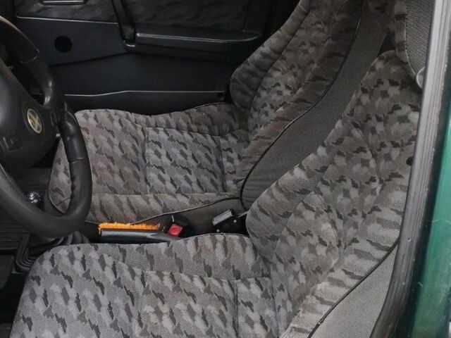 Зеленый ВАЗ 2109, объемом двигателя 0 л и пробегом 374 тыс. км за 595 $, фото 5 на Automoto.ua