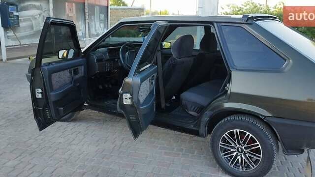 Зеленый ВАЗ 2109, объемом двигателя 1.5 л и пробегом 237 тыс. км за 2300 $, фото 5 на Automoto.ua